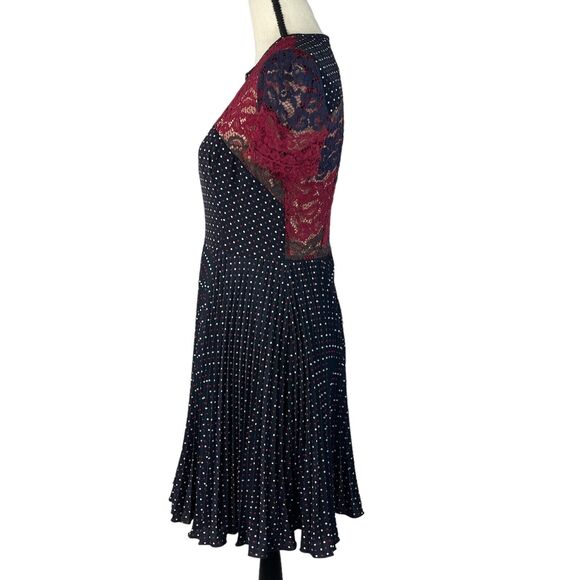 French Connection SZ 6 Phoebe Dress Mix-Lace Polka Dot Round Neck Pleated Mini - Picture 8 of 13